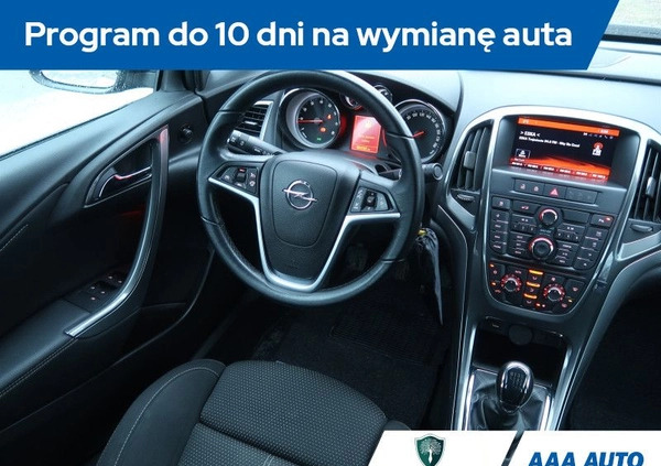 Opel Astra cena 39000 przebieg: 94278, rok produkcji 2014 z Rychwał małe 277